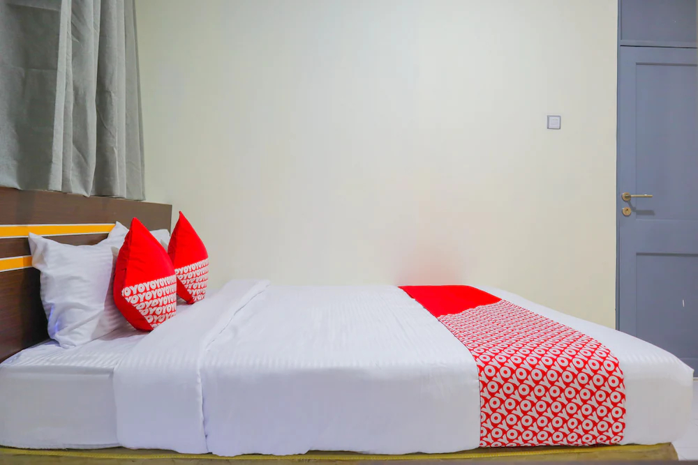 Seven Season Residence by OYO Rooms