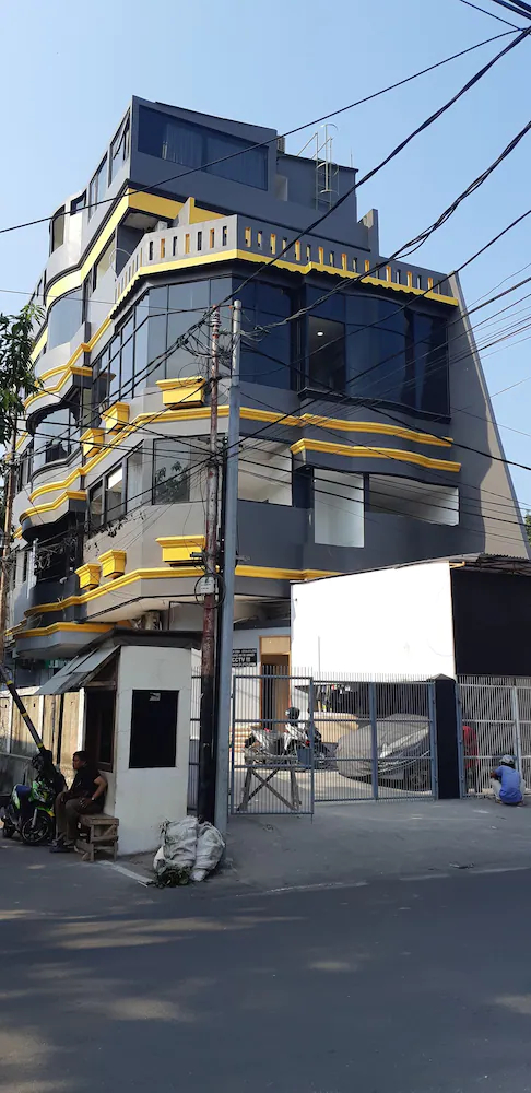 Seven Season Residence by OYO Rooms