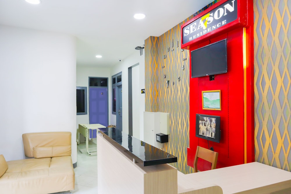 Seven Season Residence by OYO Rooms