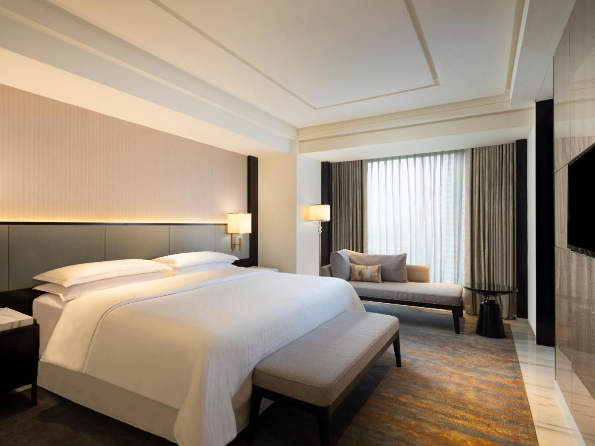 Sheraton Grand Jakarta Gandaria City Hotel
