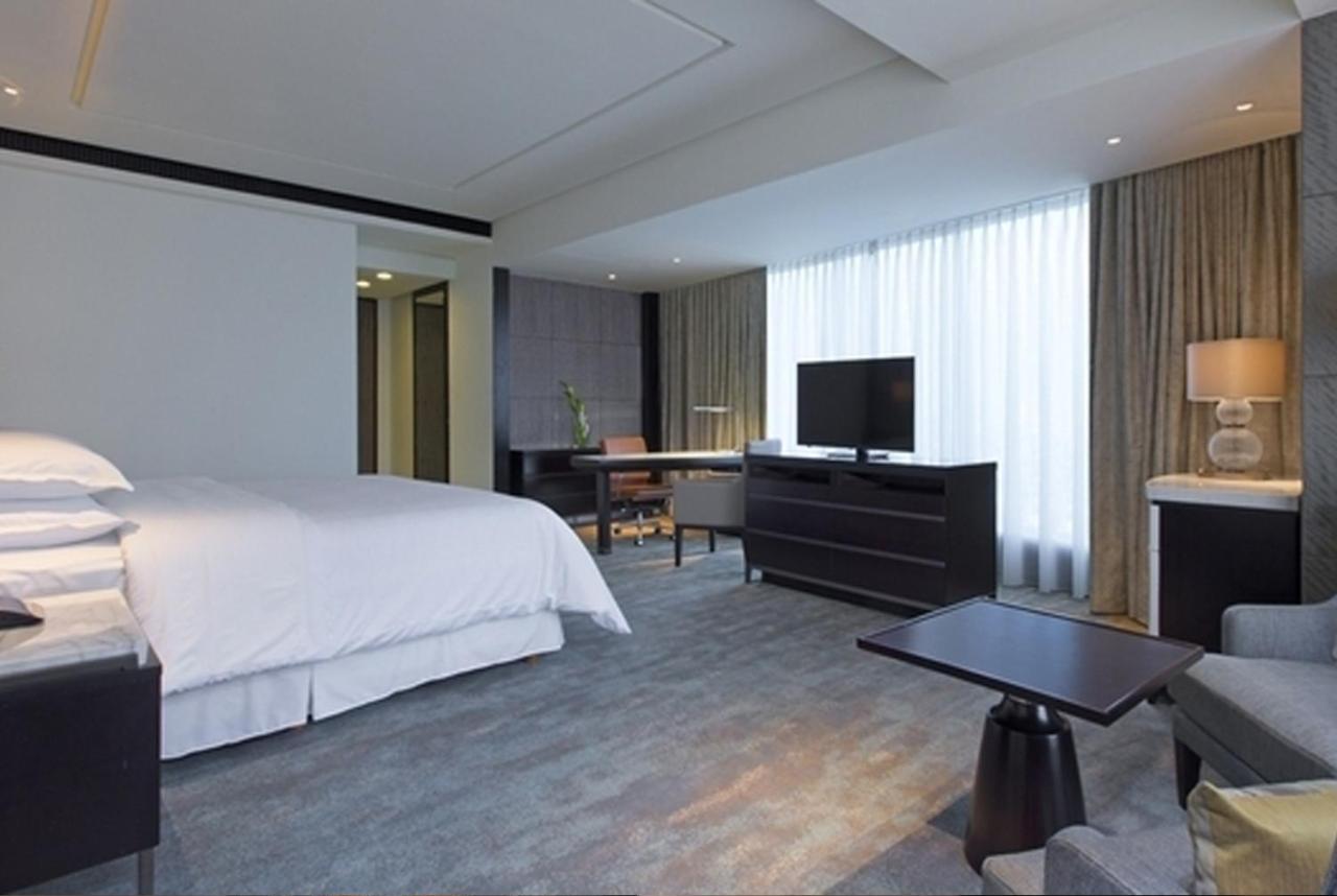 Sheraton Grand Jakarta Gandaria City Hotel