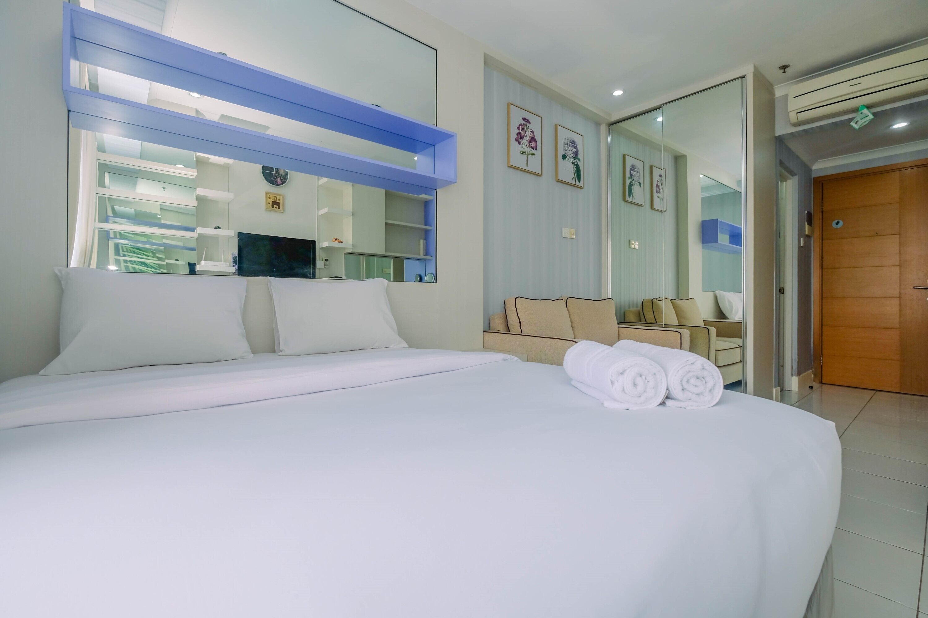 Signature Park Apartment