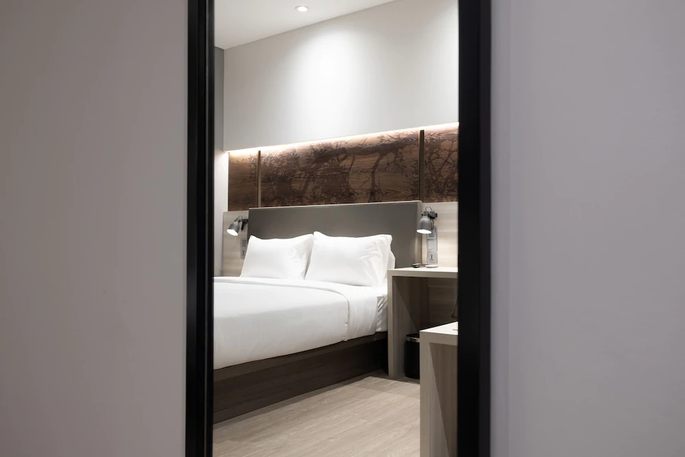 Simple Hotel Jakarta Wahid Hasyim