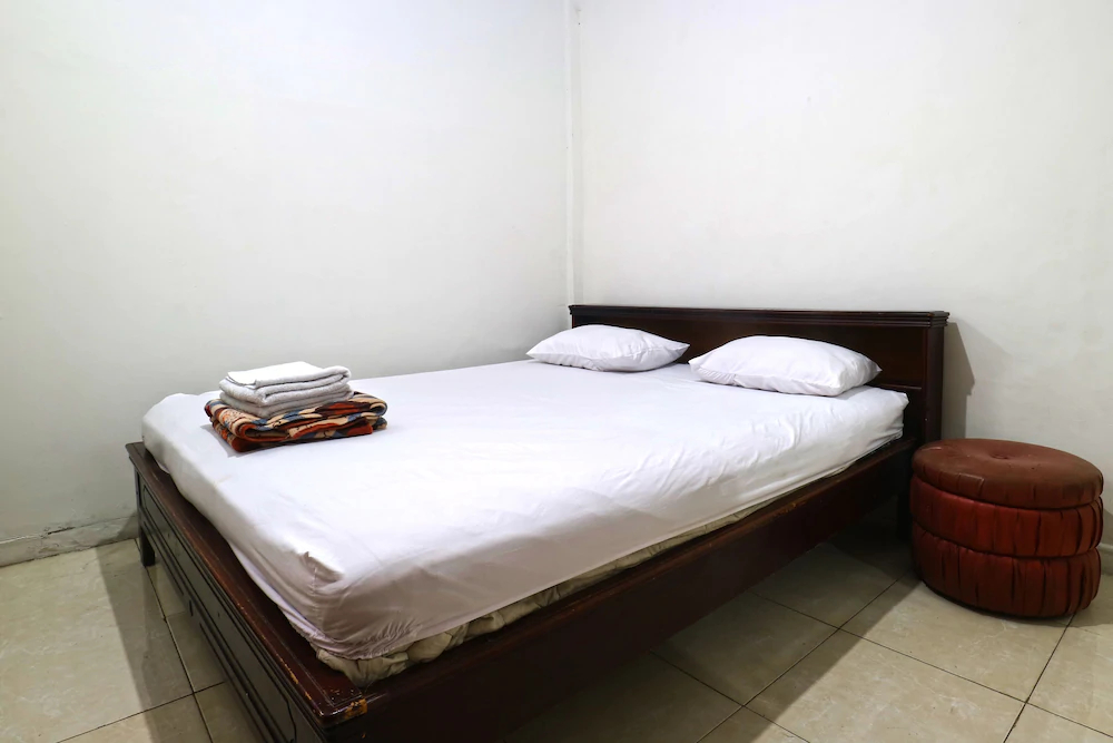 Sisca Guest House by OYO Rooms