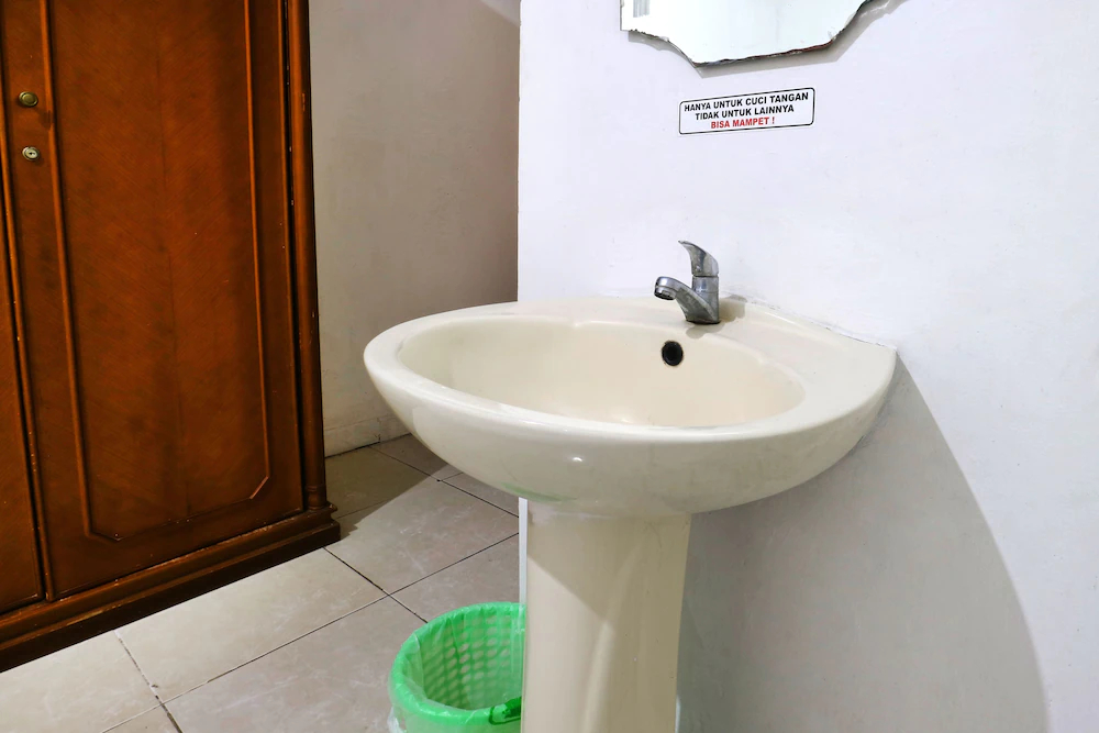 Sisca Guest House by OYO Rooms