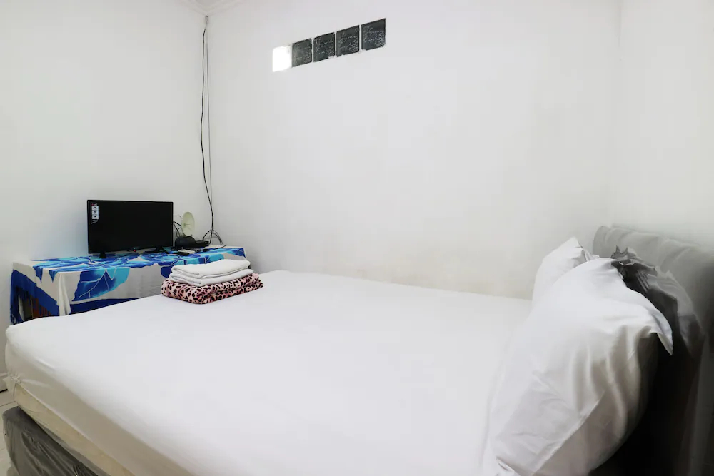 Sisca Guest House by OYO Rooms