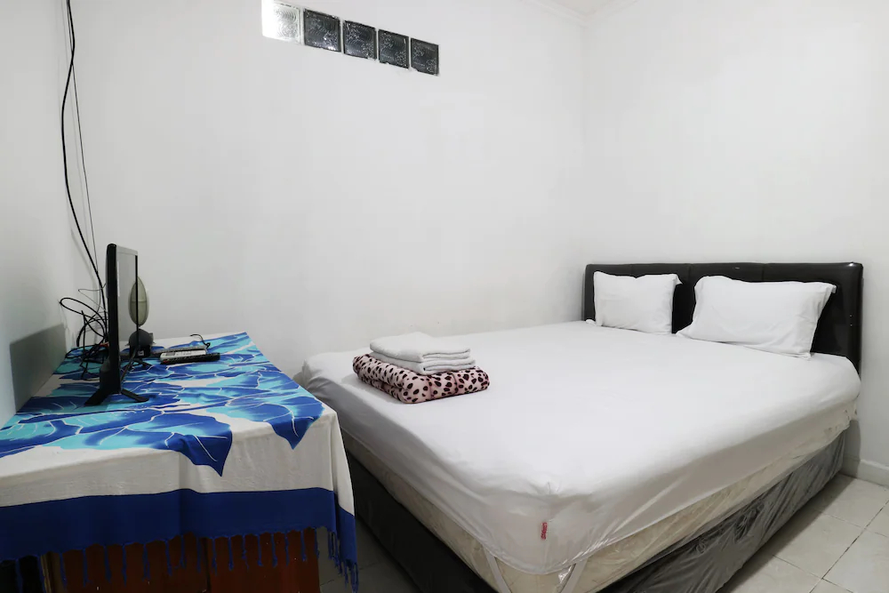 Sisca Guest House by OYO Rooms