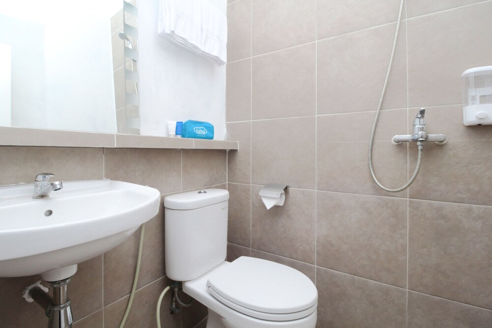 Tuju Abuserin Syariah