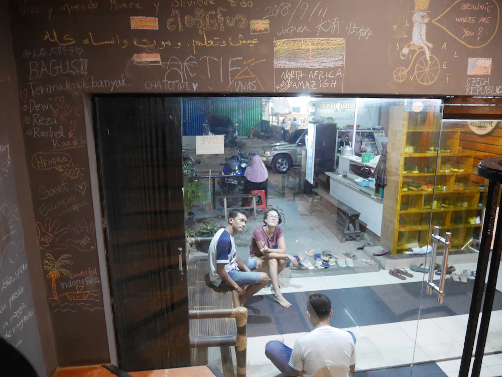 Sleepy Raccoon Hostel