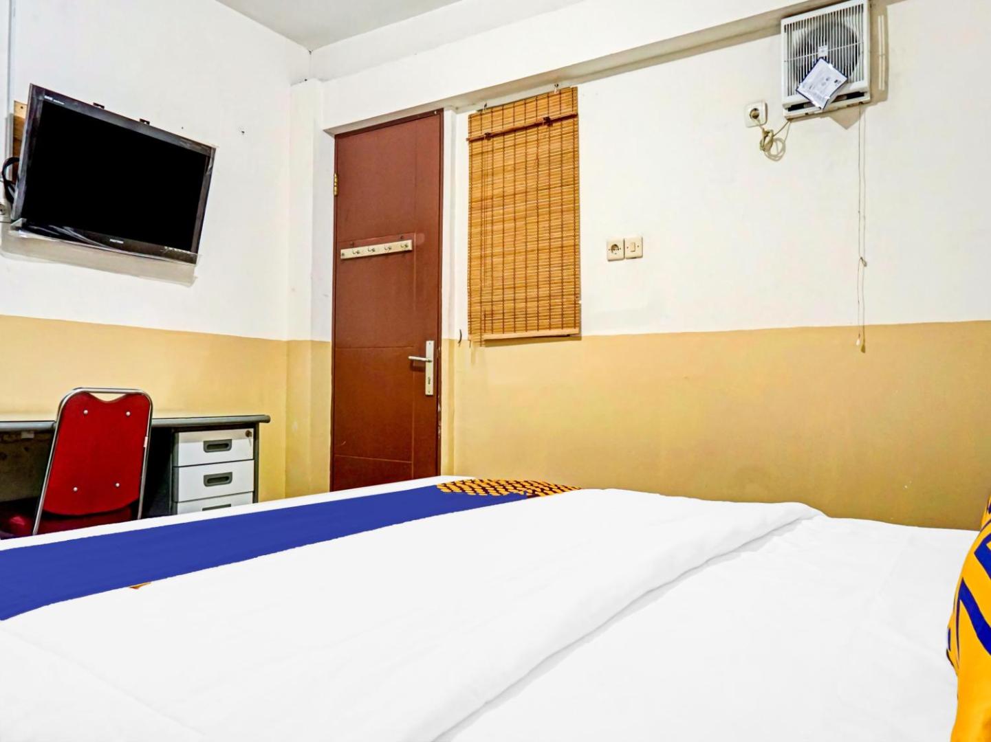 Spot On 90295 Simprug Residence