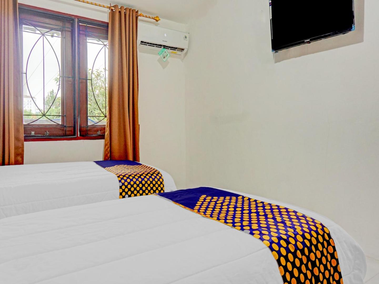 Spot On 90295 Simprug Residence