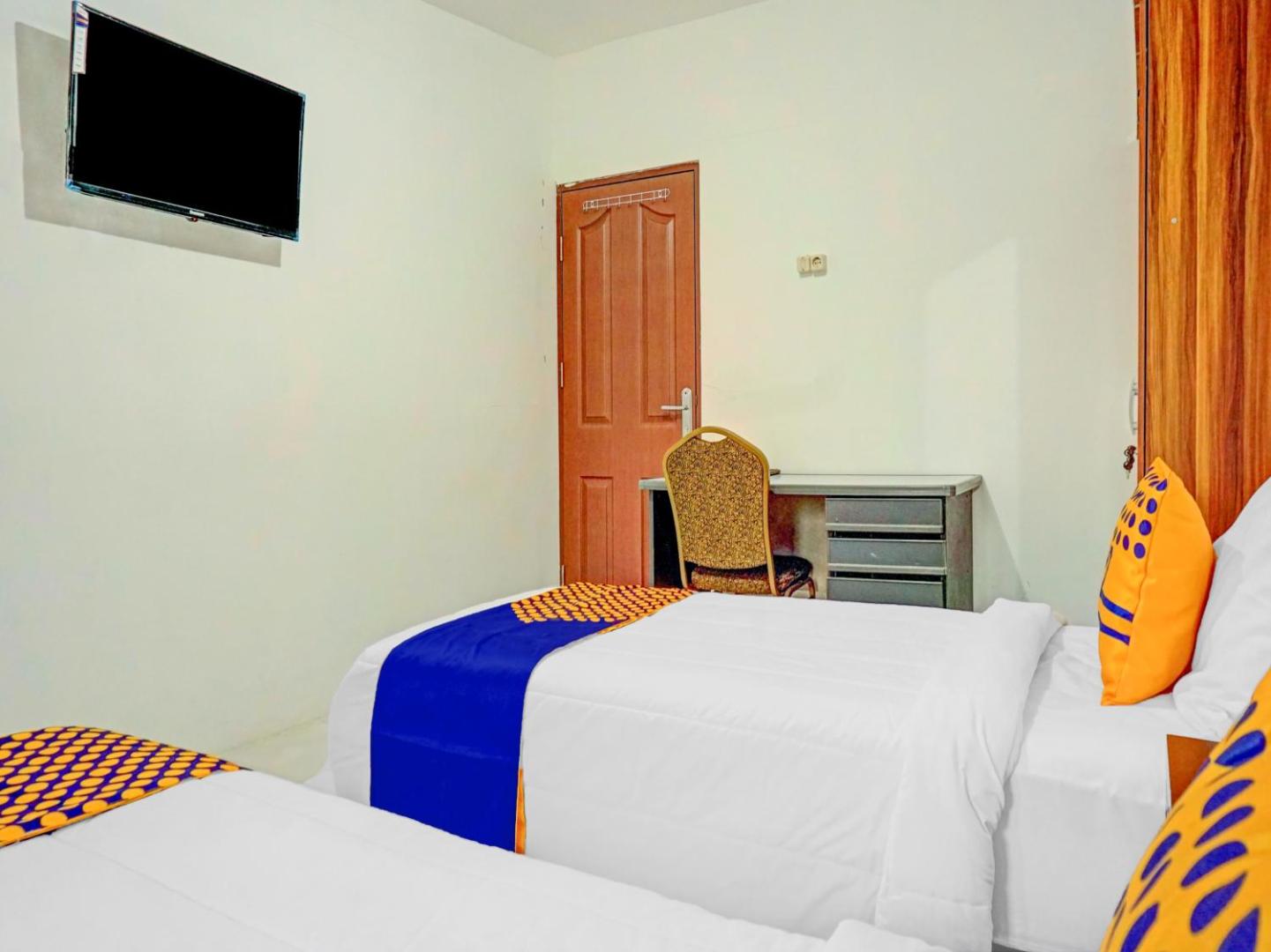 Spot On 90295 Simprug Residence