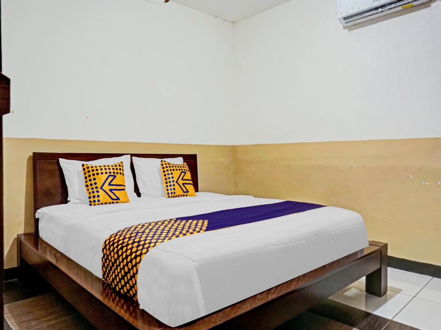 Spot On 90295 Simprug Residence