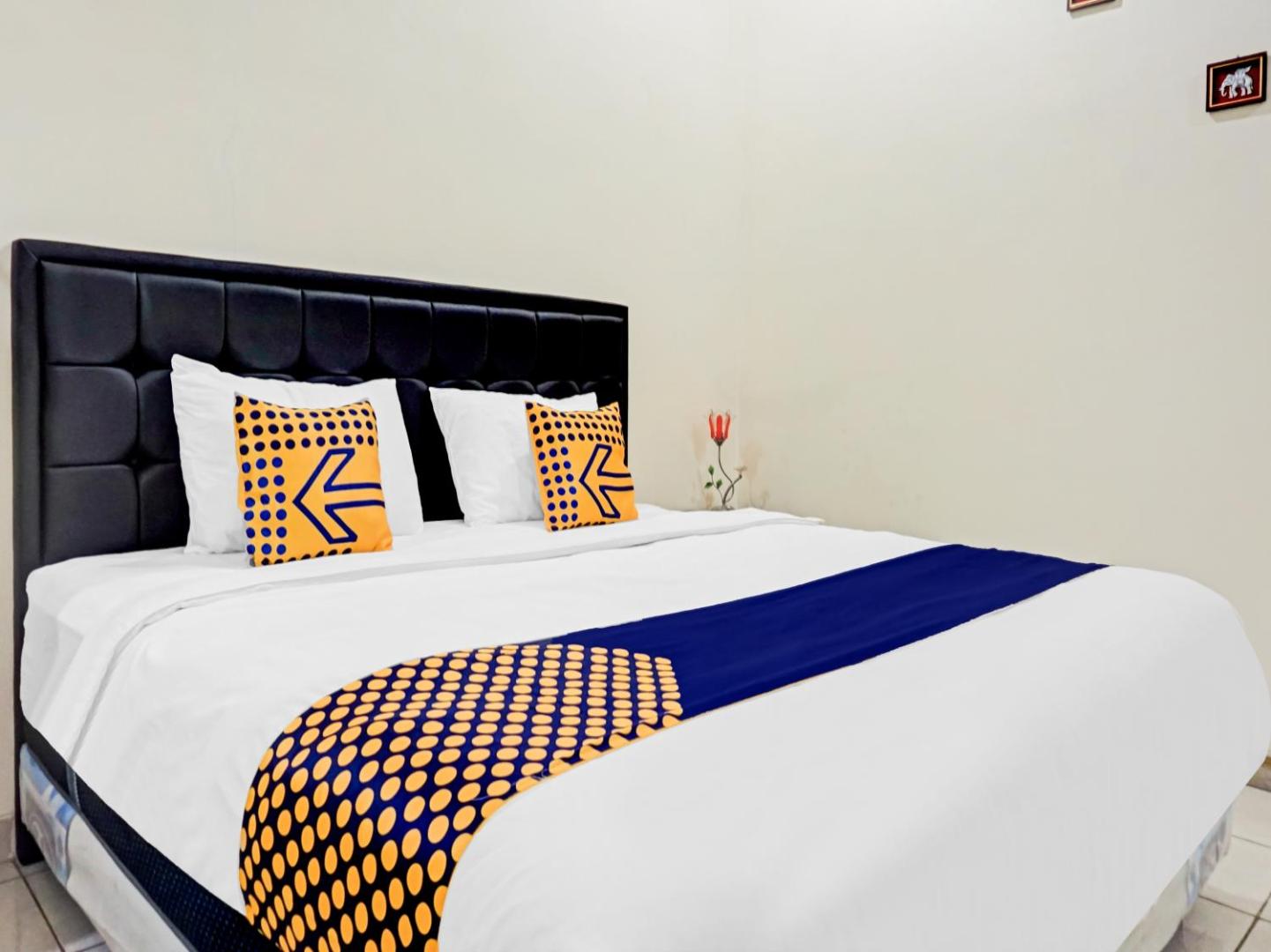 Spot On 90295 Simprug Residence