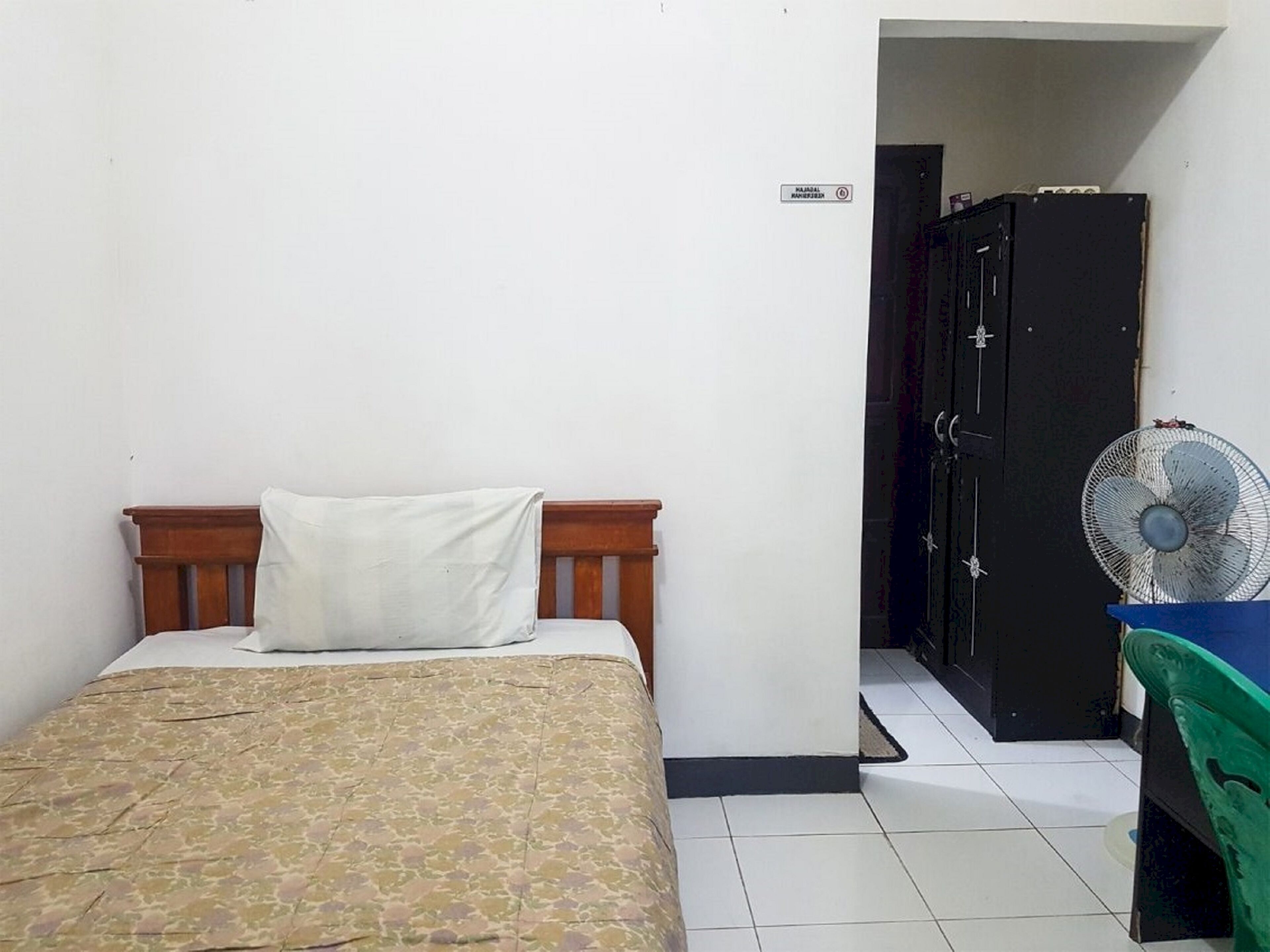 Spot On 93997 Sutangkas Kost