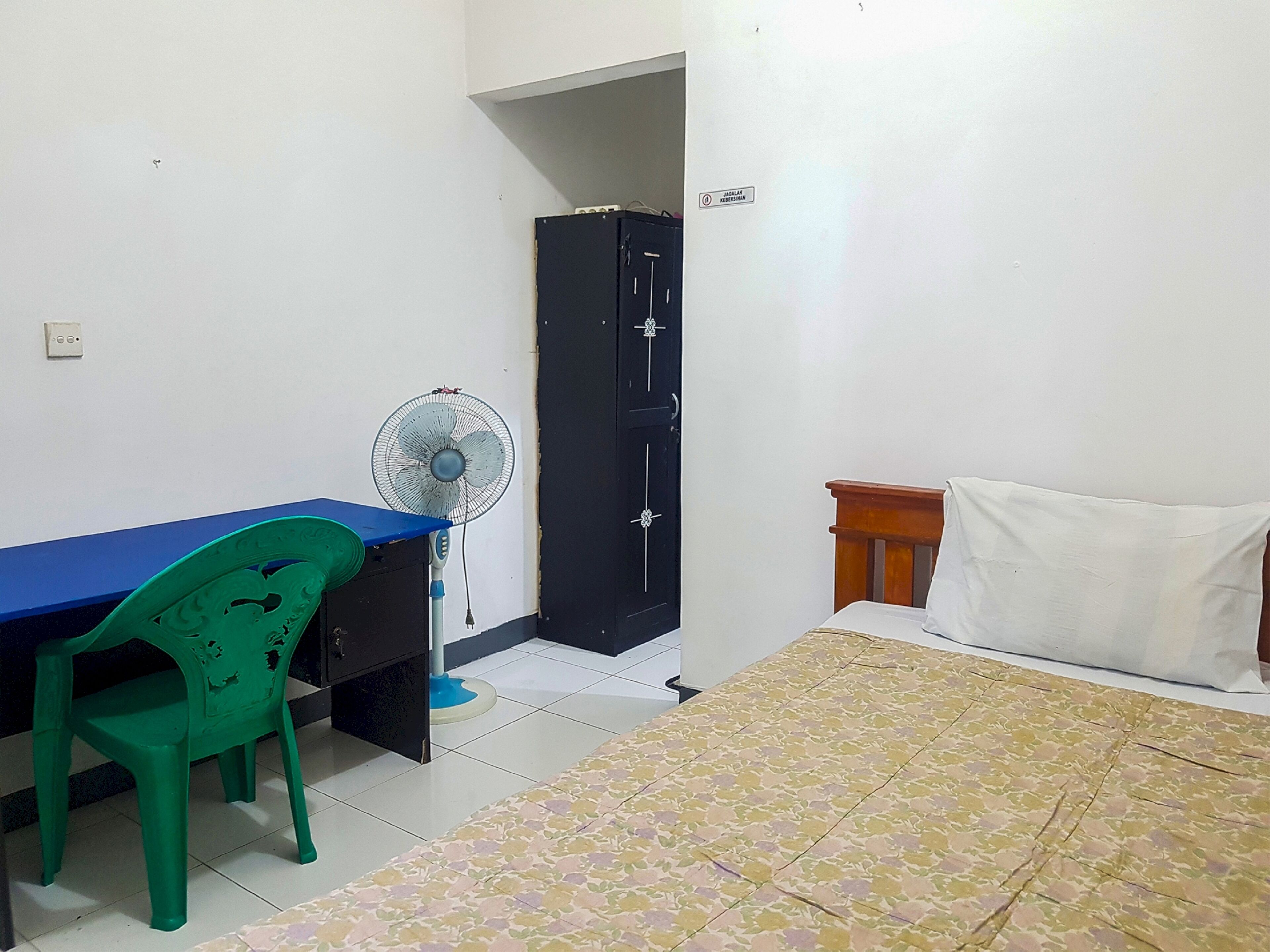 Spot On 93997 Sutangkas Kost