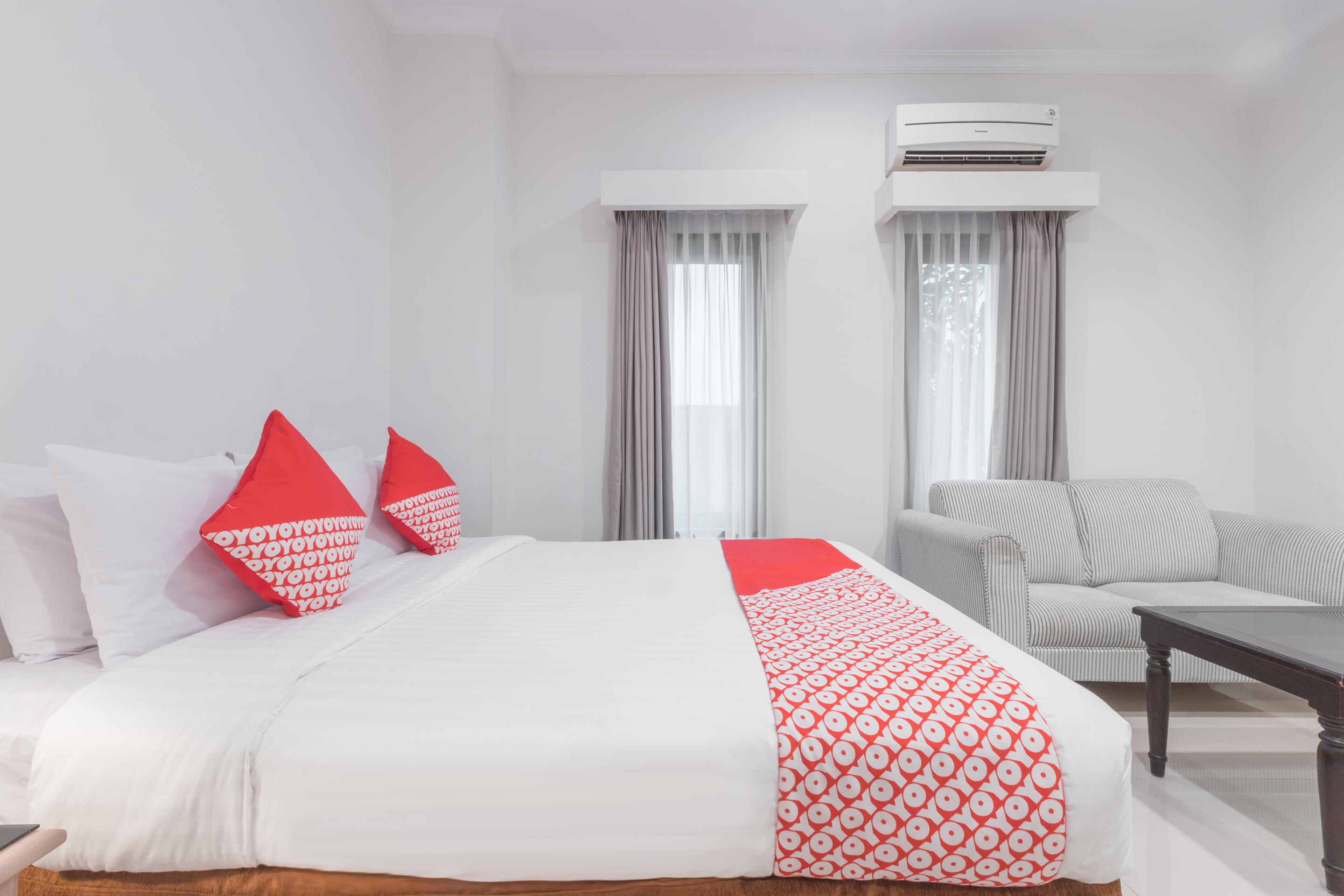 Sriwijaya Hotel by OYO Rooms