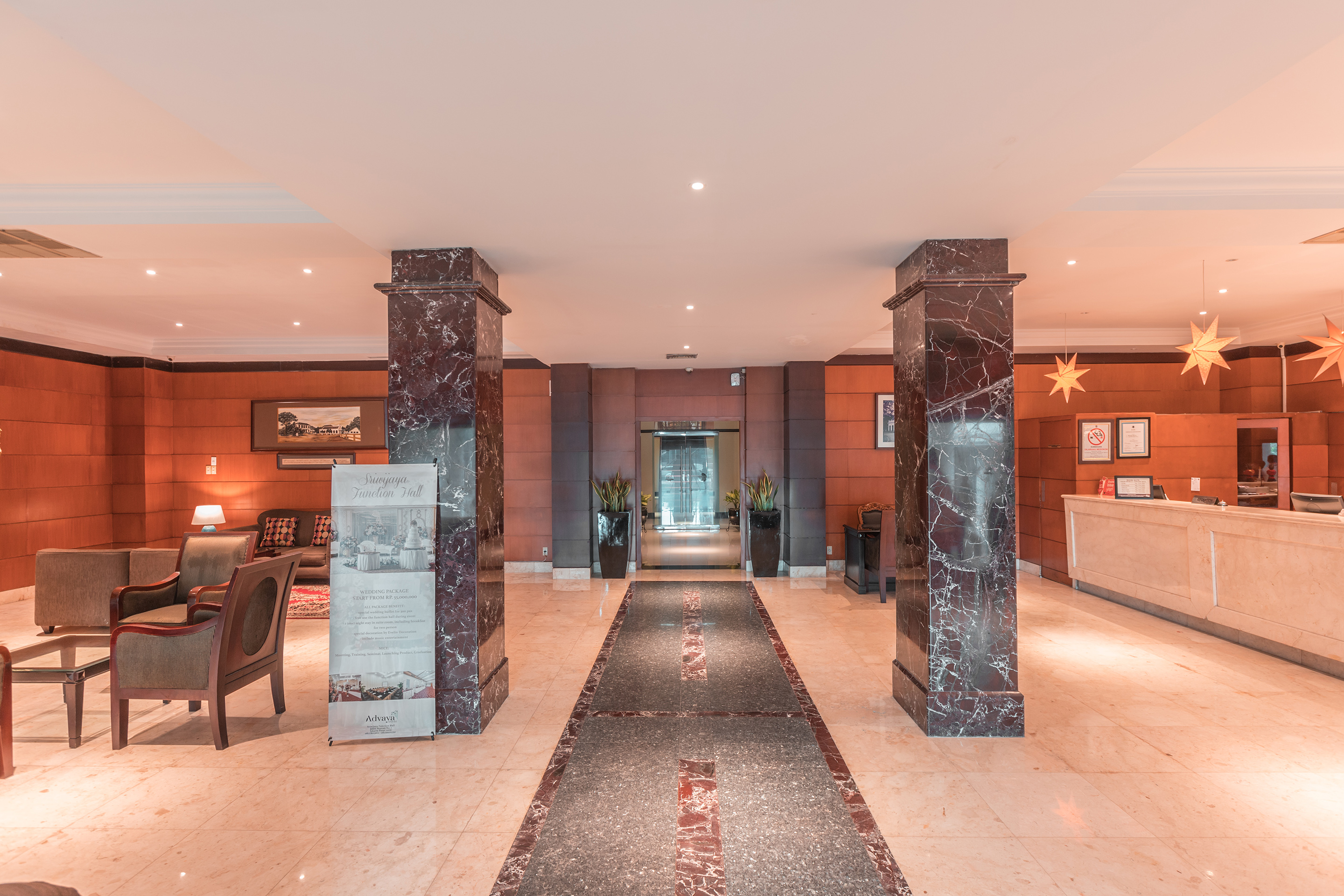 Sriwijaya Hotel by OYO Rooms