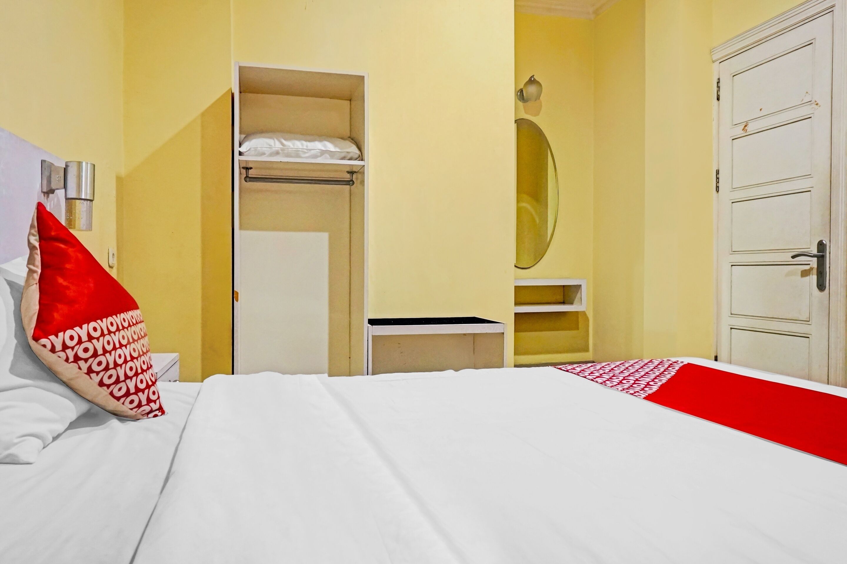 Star Hotel Jaksa Mitra by RedDoorz