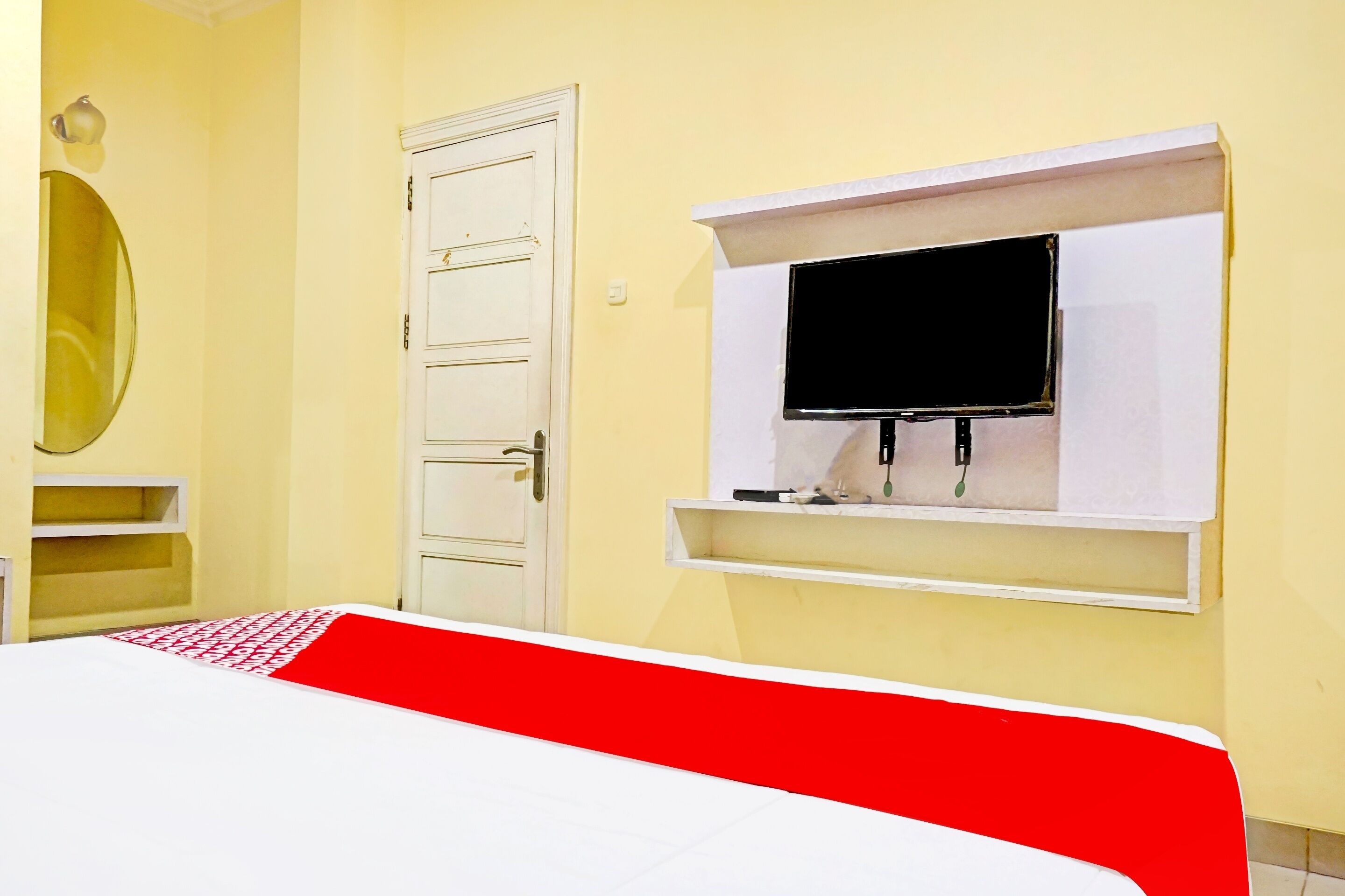 Star Hotel Jaksa Mitra by RedDoorz