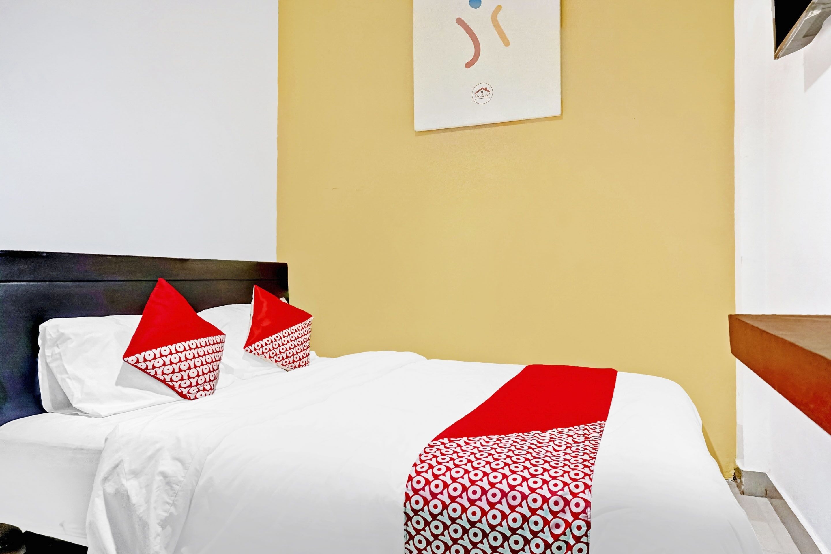 Super Oyo 90692 Point Hostel