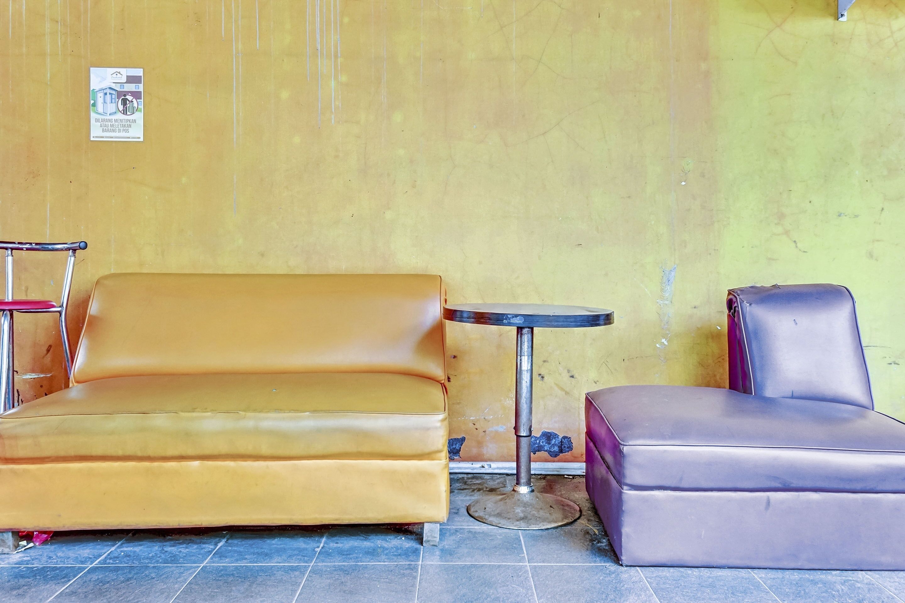 Super Oyo 90692 Point Hostel