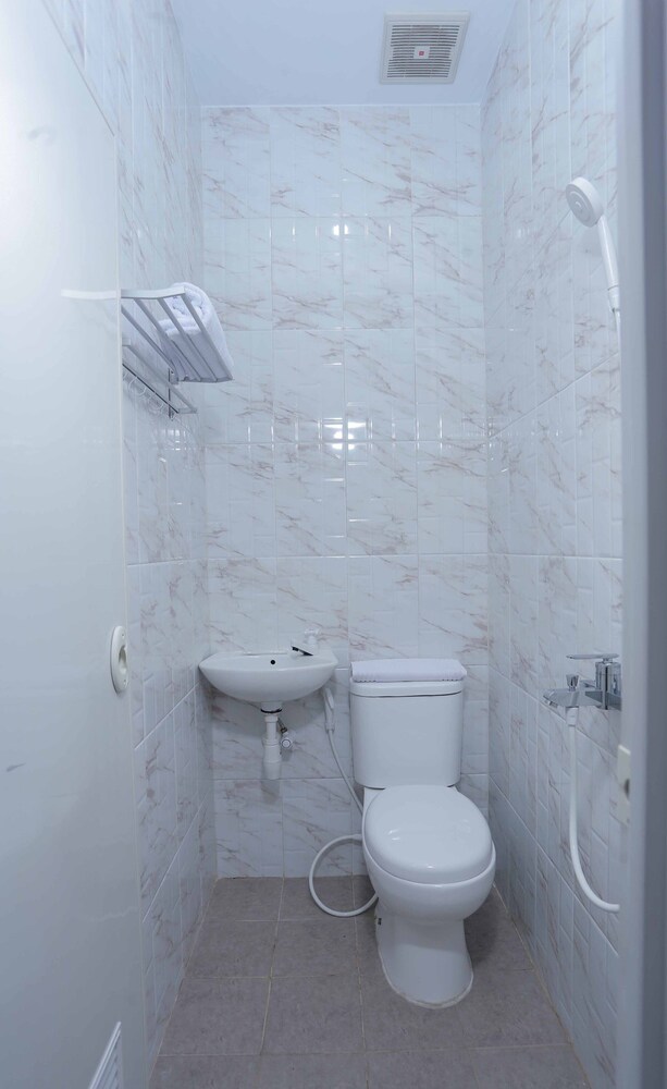 Syariah Amethyst Cengkareng