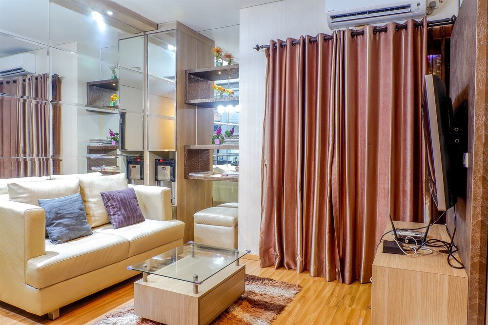 Tamansari Semanggi By Travelio