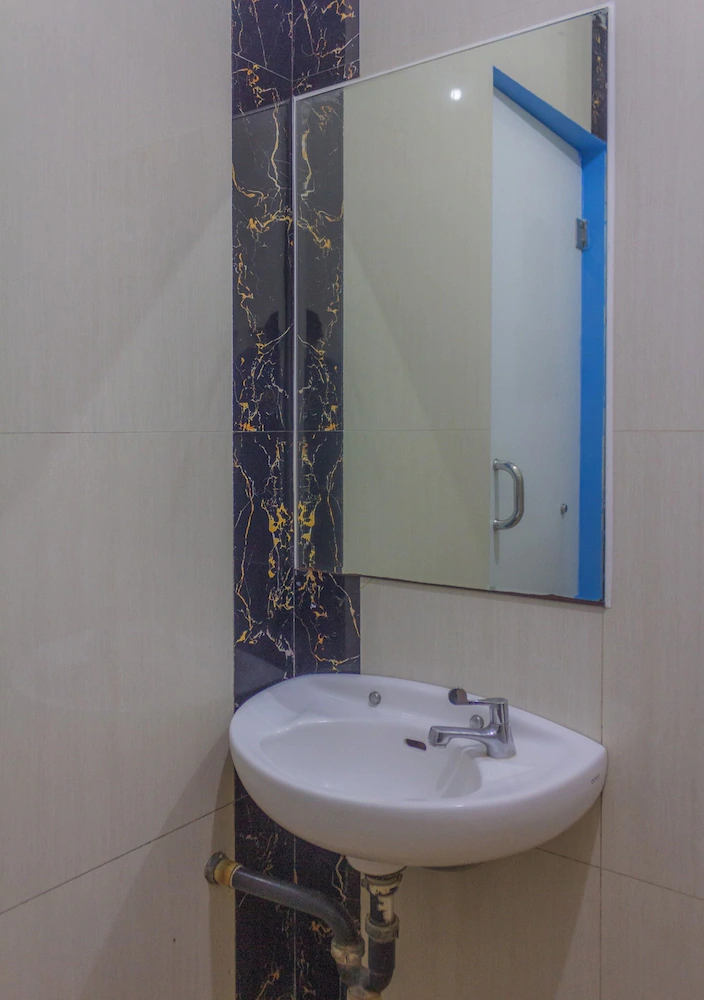 Tebet Residence By OYO Rooms