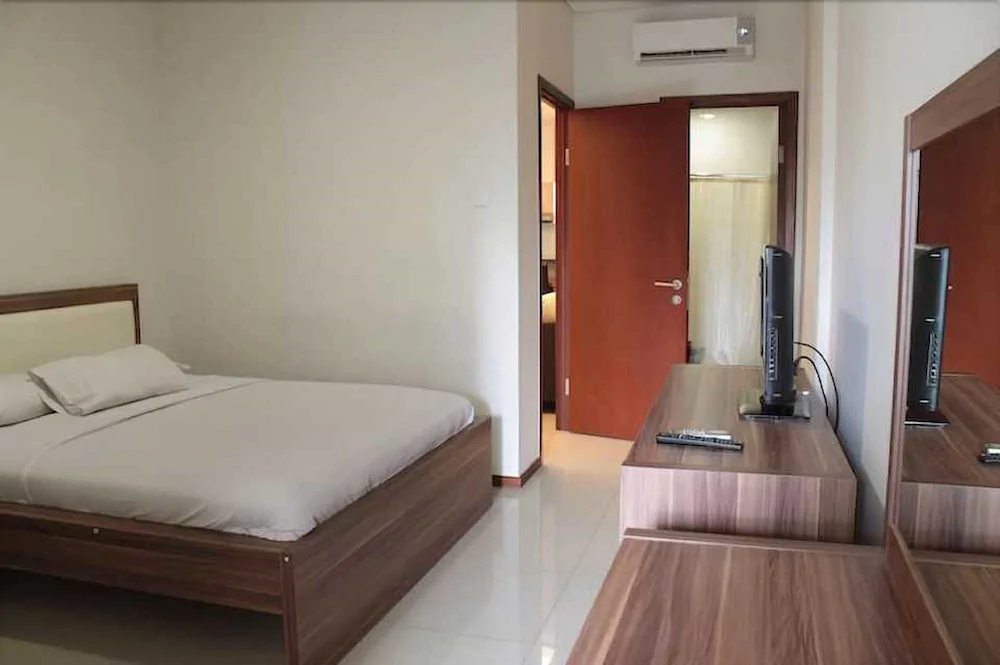 Thamrin Condotel by OYO Rooms