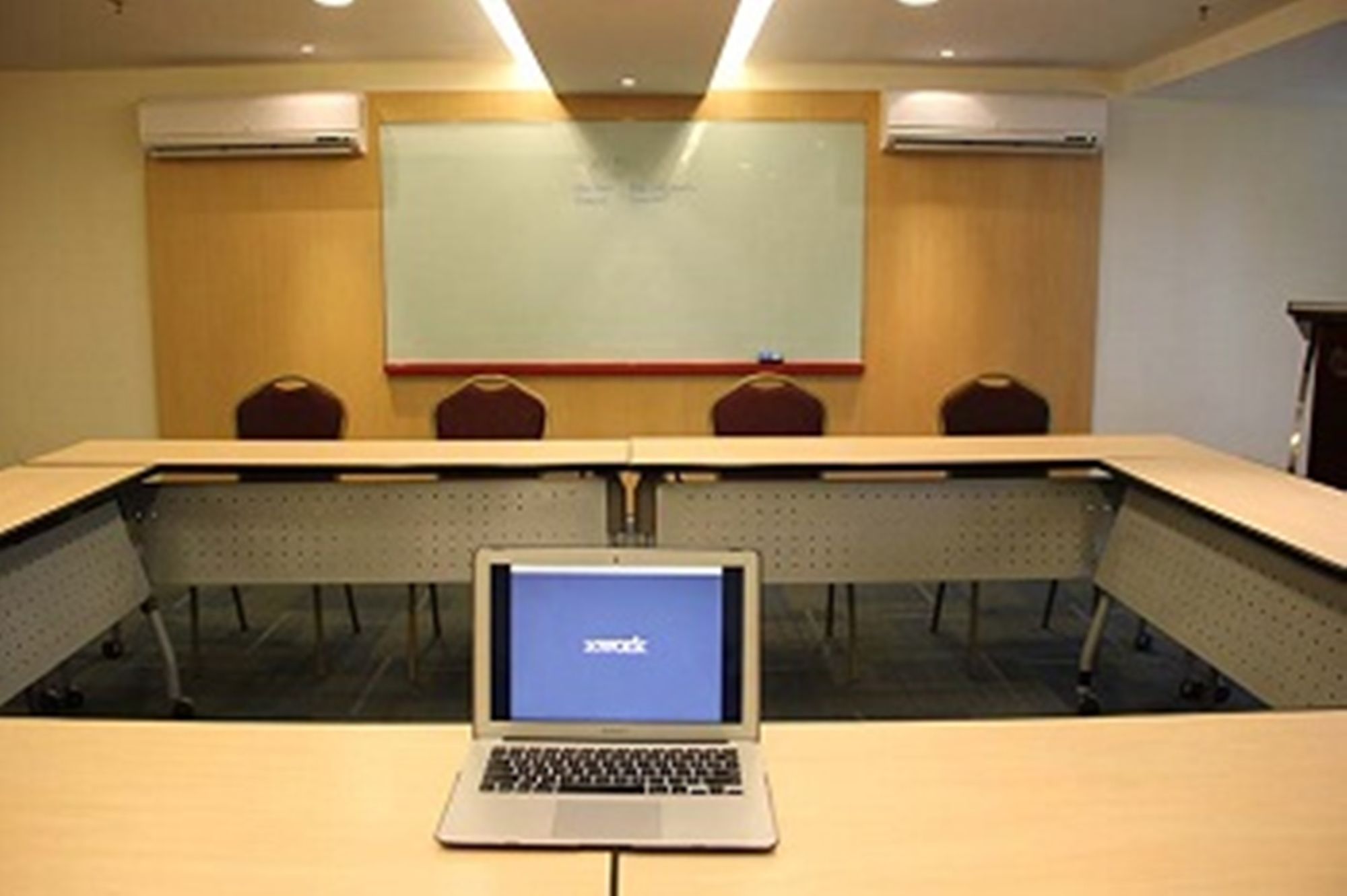 1O1 URBAN Jakarta Kelapa Gading