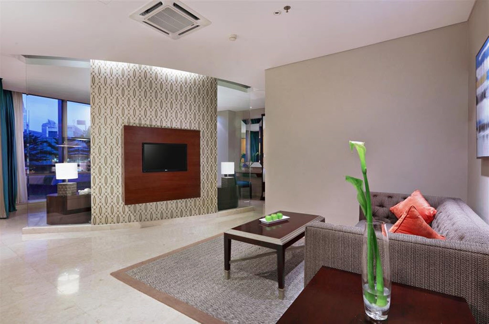 The Grove Suites