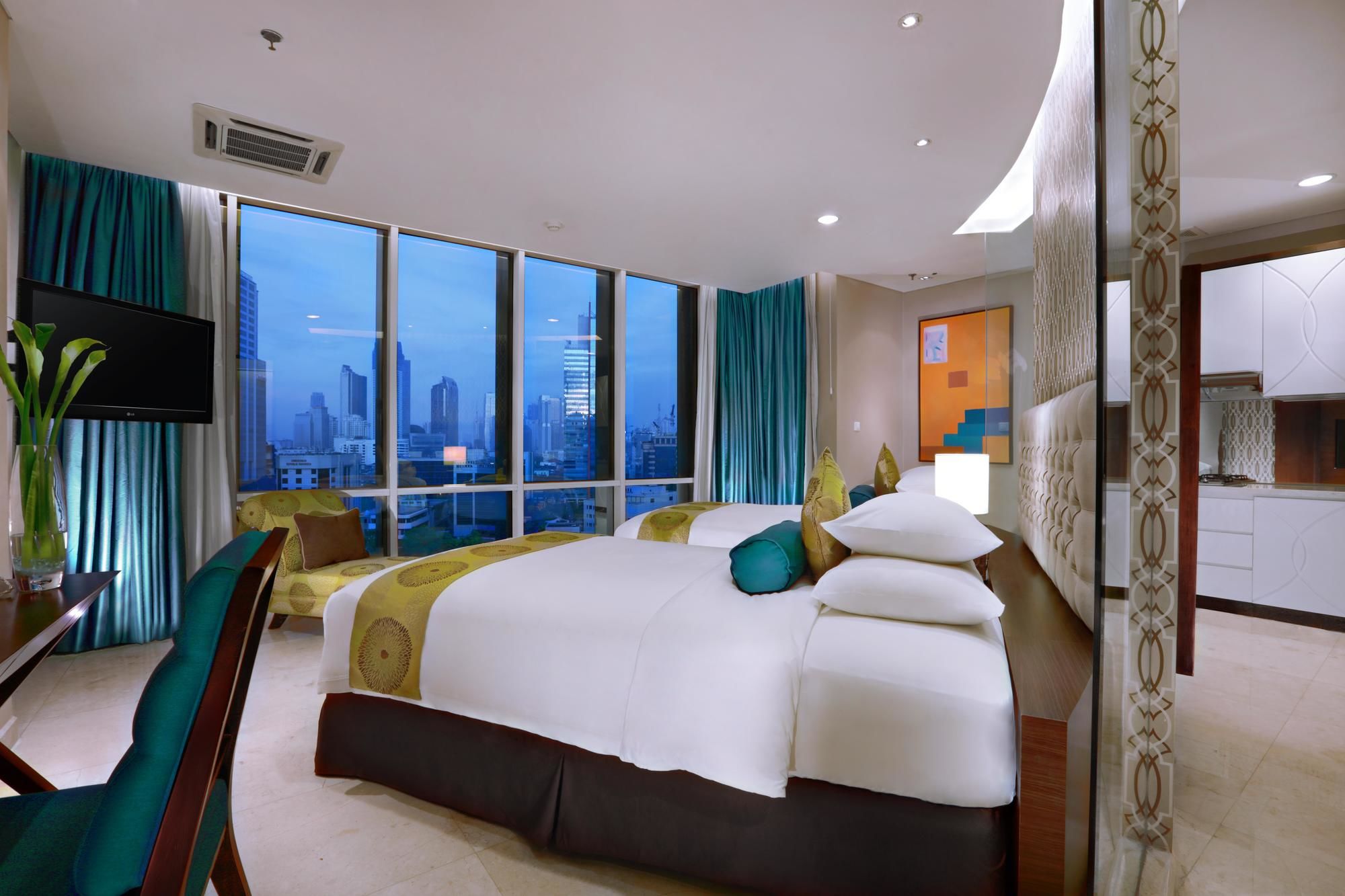 The Grove Suites