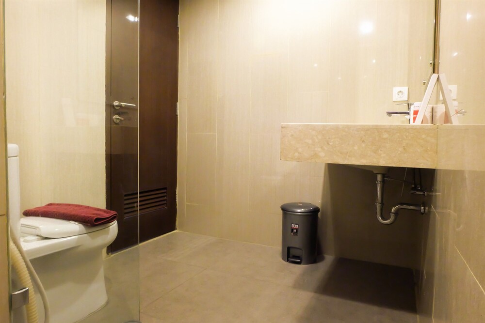 The H Residence Apartment By Travelio