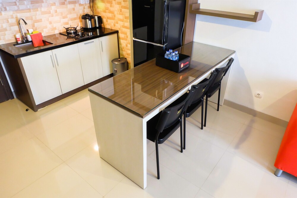 The H Residence Apartment By Travelio