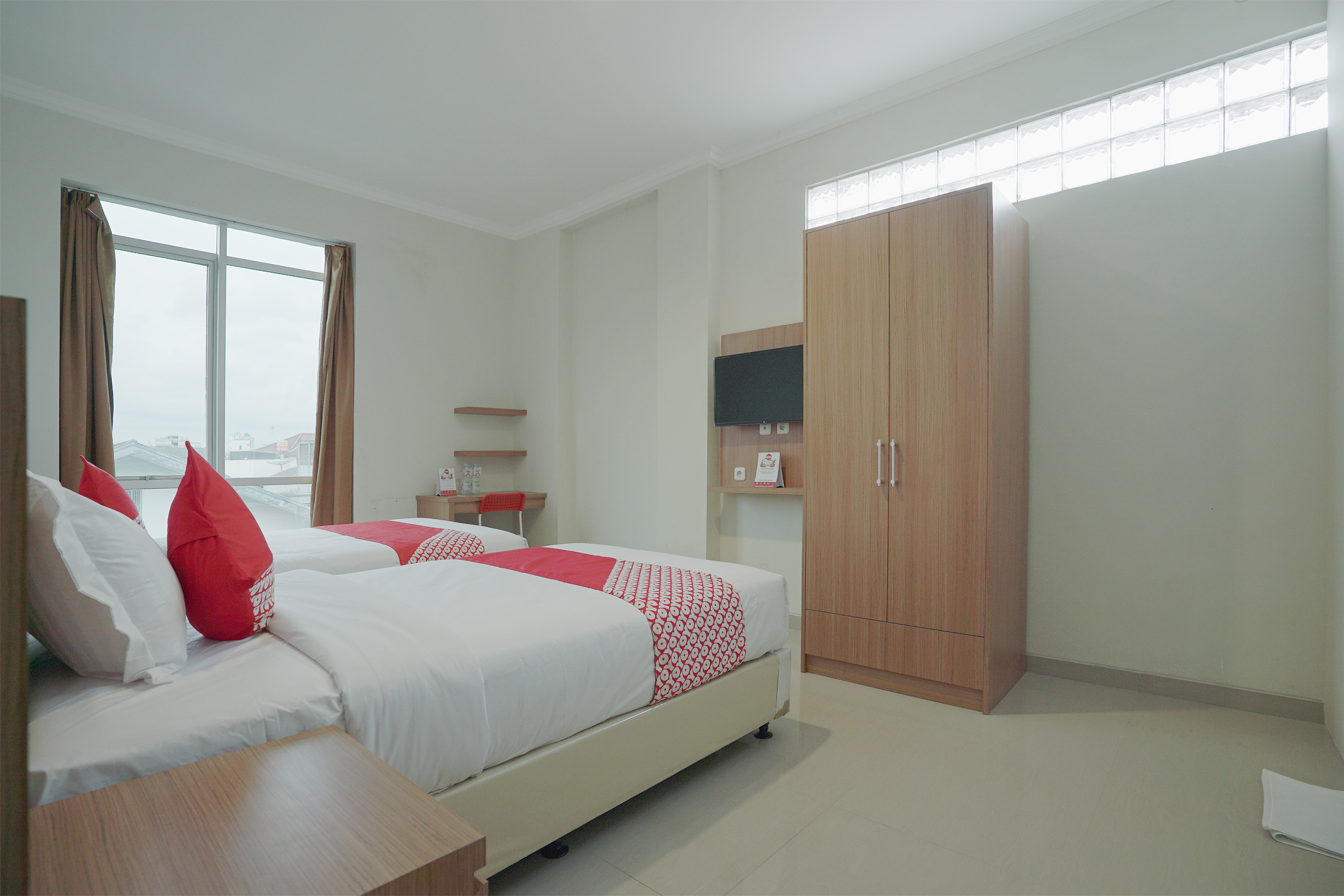 The Kartini 8 Residence By OYO Rooms