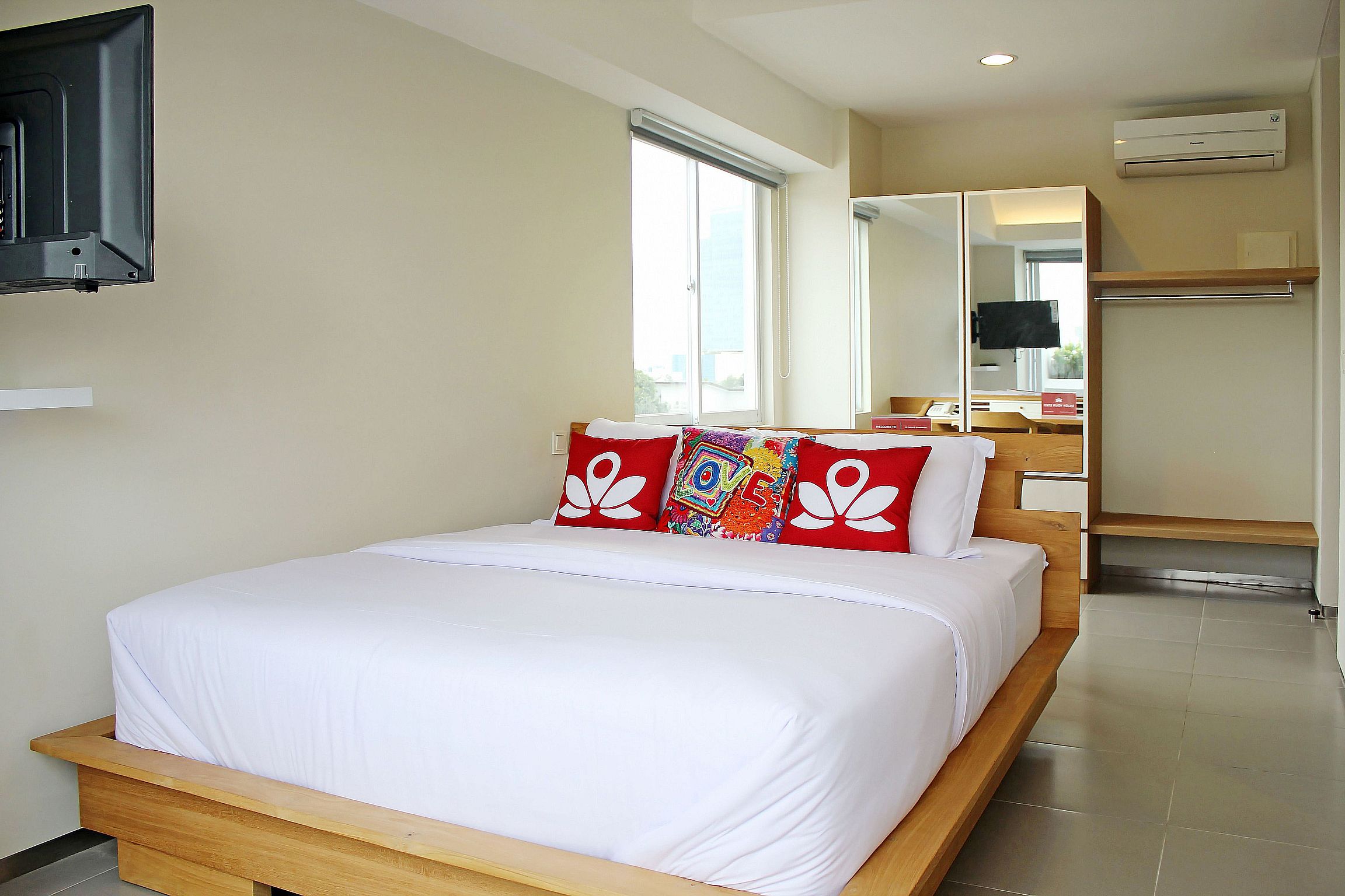 The Loji Patra Kuningan by ZEN Rooms