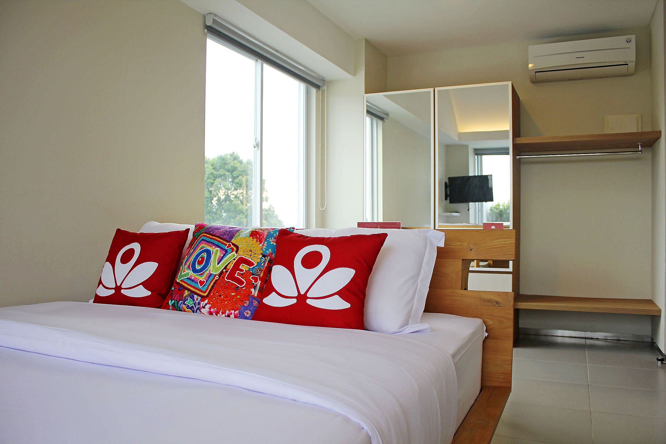 The Loji Patra Kuningan by ZEN Rooms