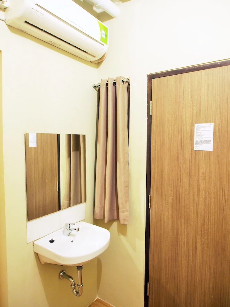 The Packer Lodge Hostel