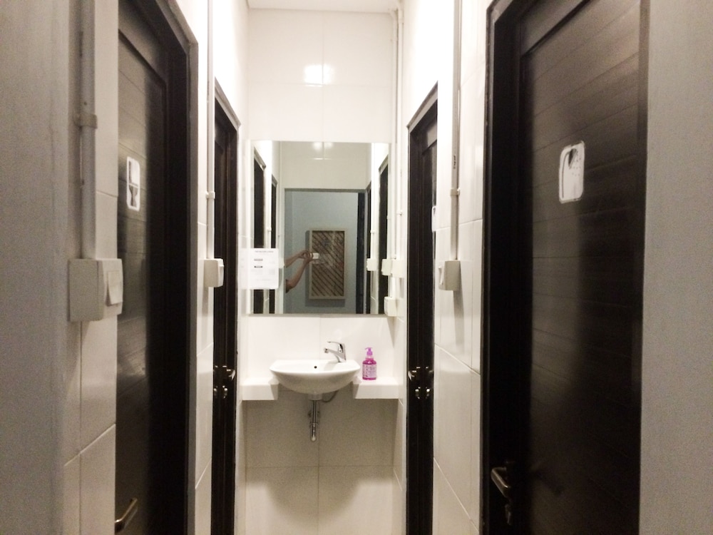 The Packer Lodge Hostel