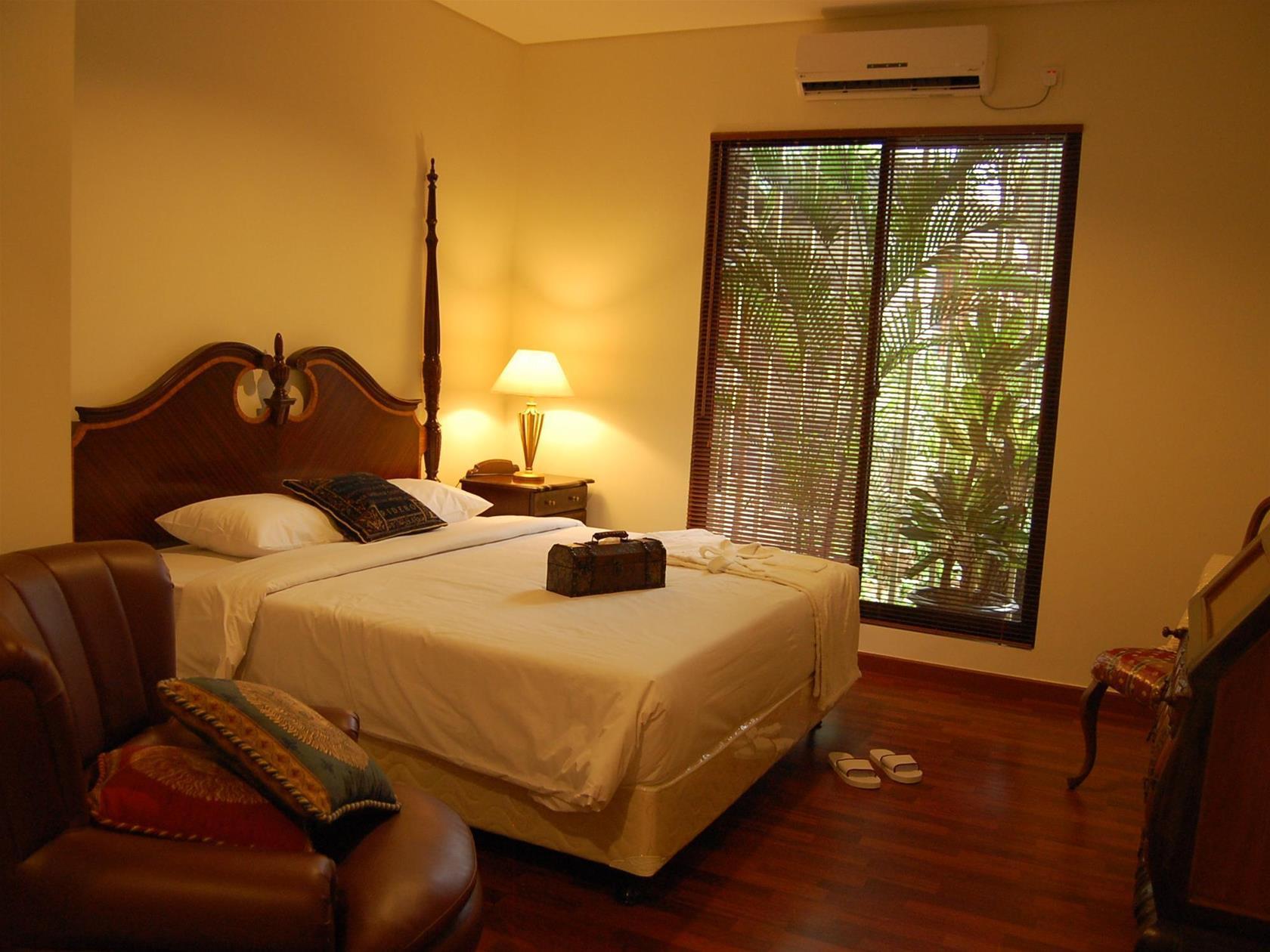 Arimbi Pejaten Suites