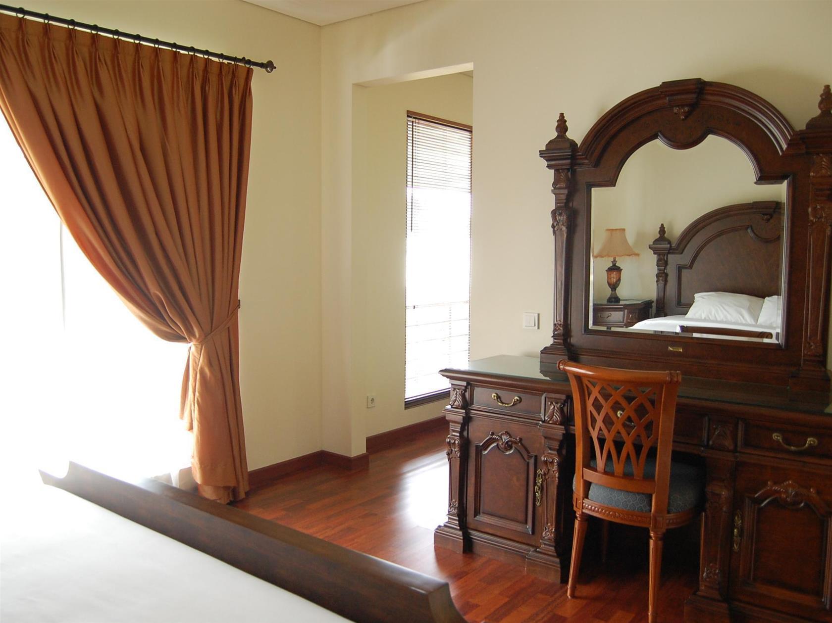 Arimbi Pejaten Suites