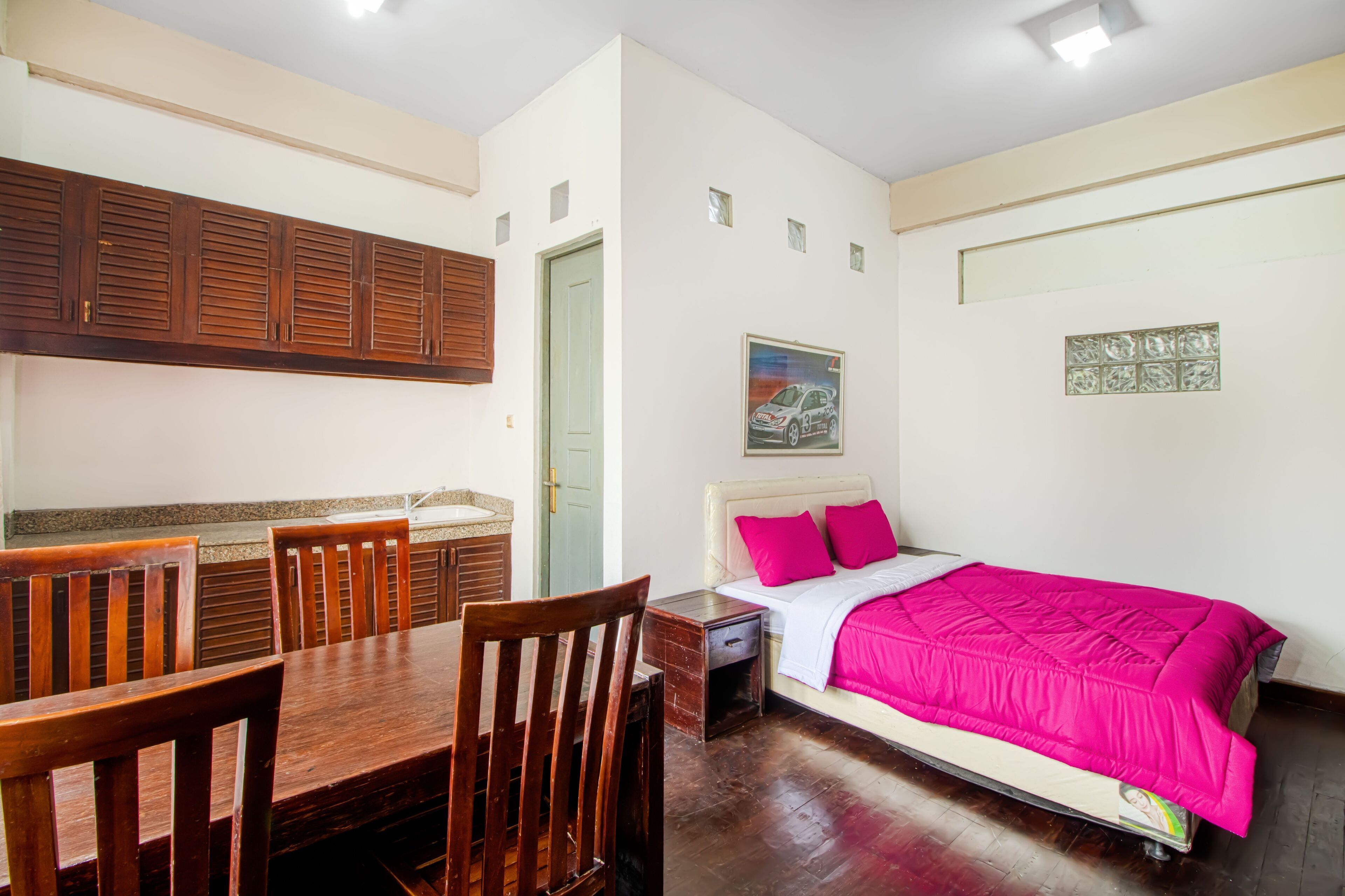 OYO 90696 Tobana House Bintaro