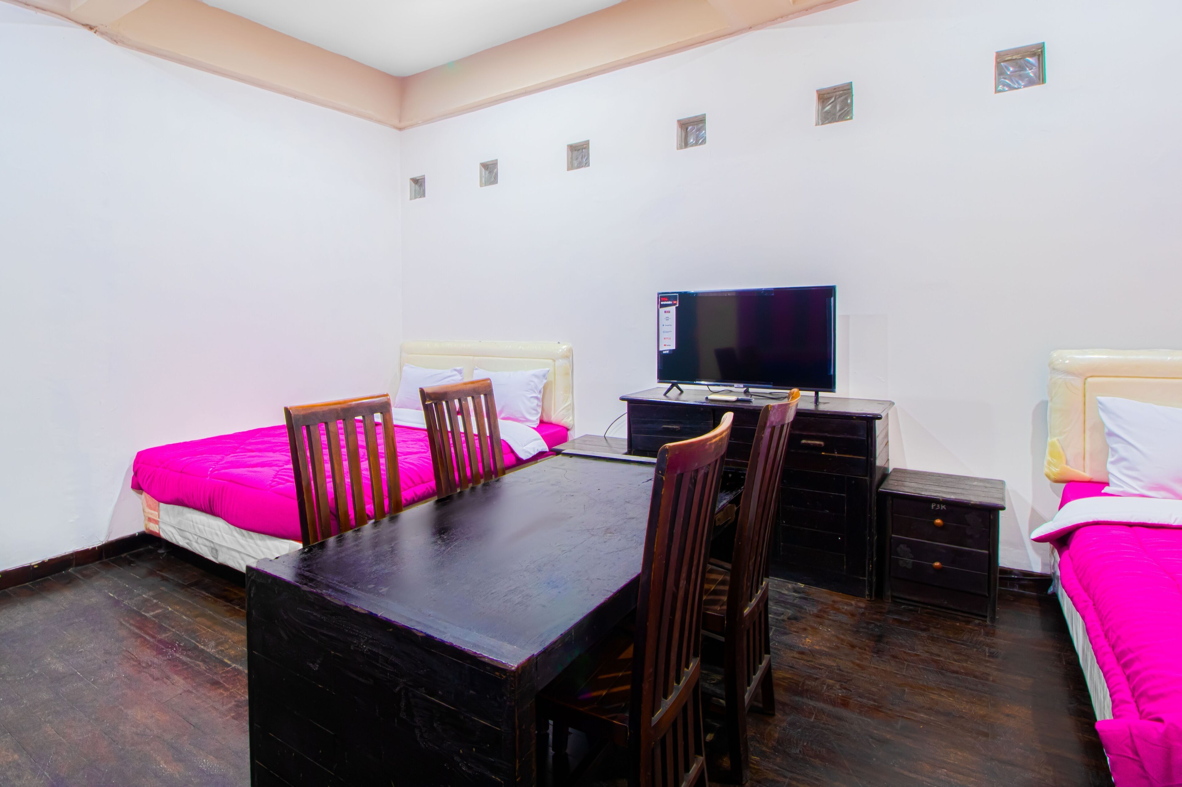 OYO 90696 Tobana House Bintaro