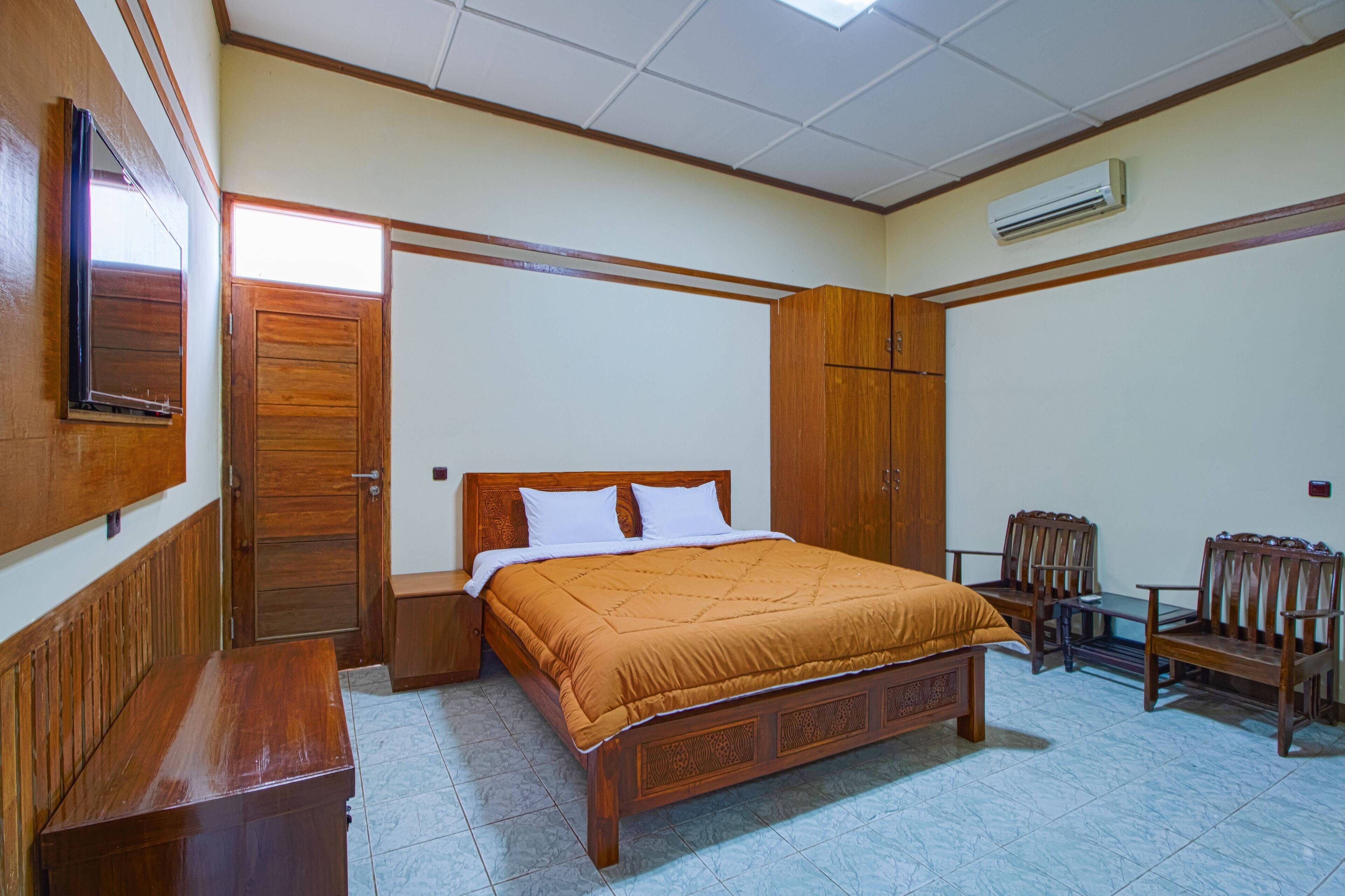 Tobana Pejaten House