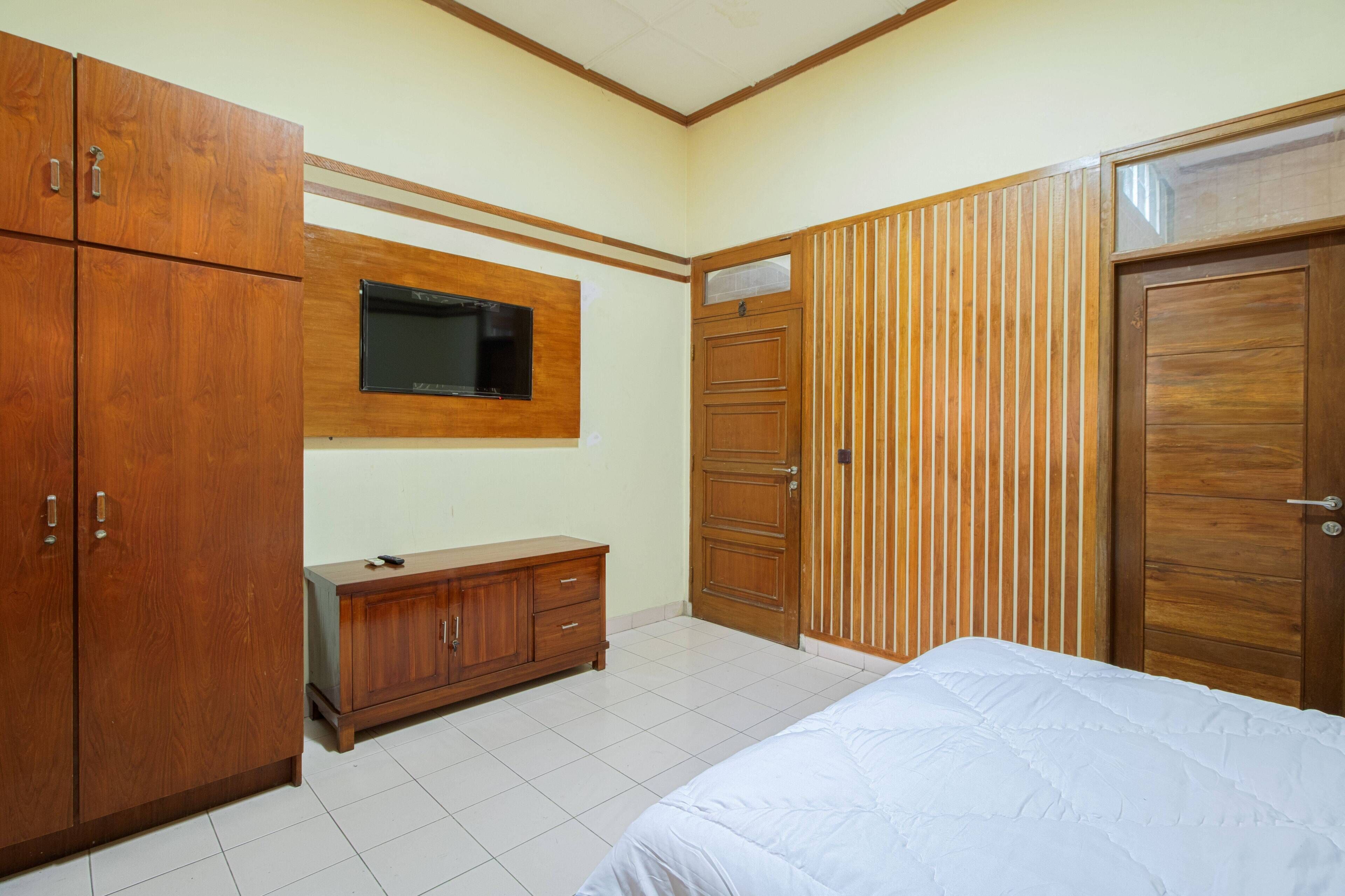 Tobana Pejaten House