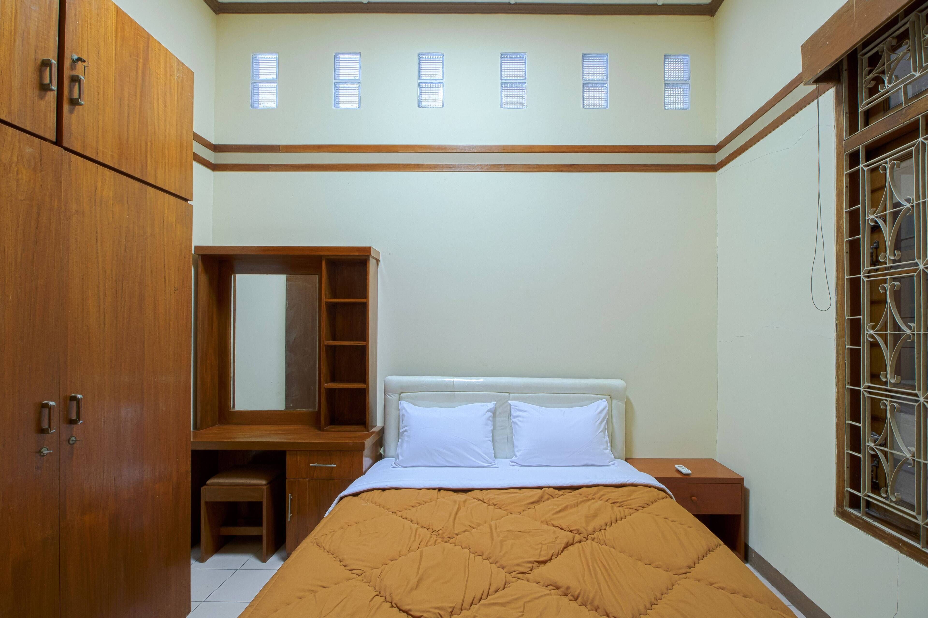 Tobana Pejaten House