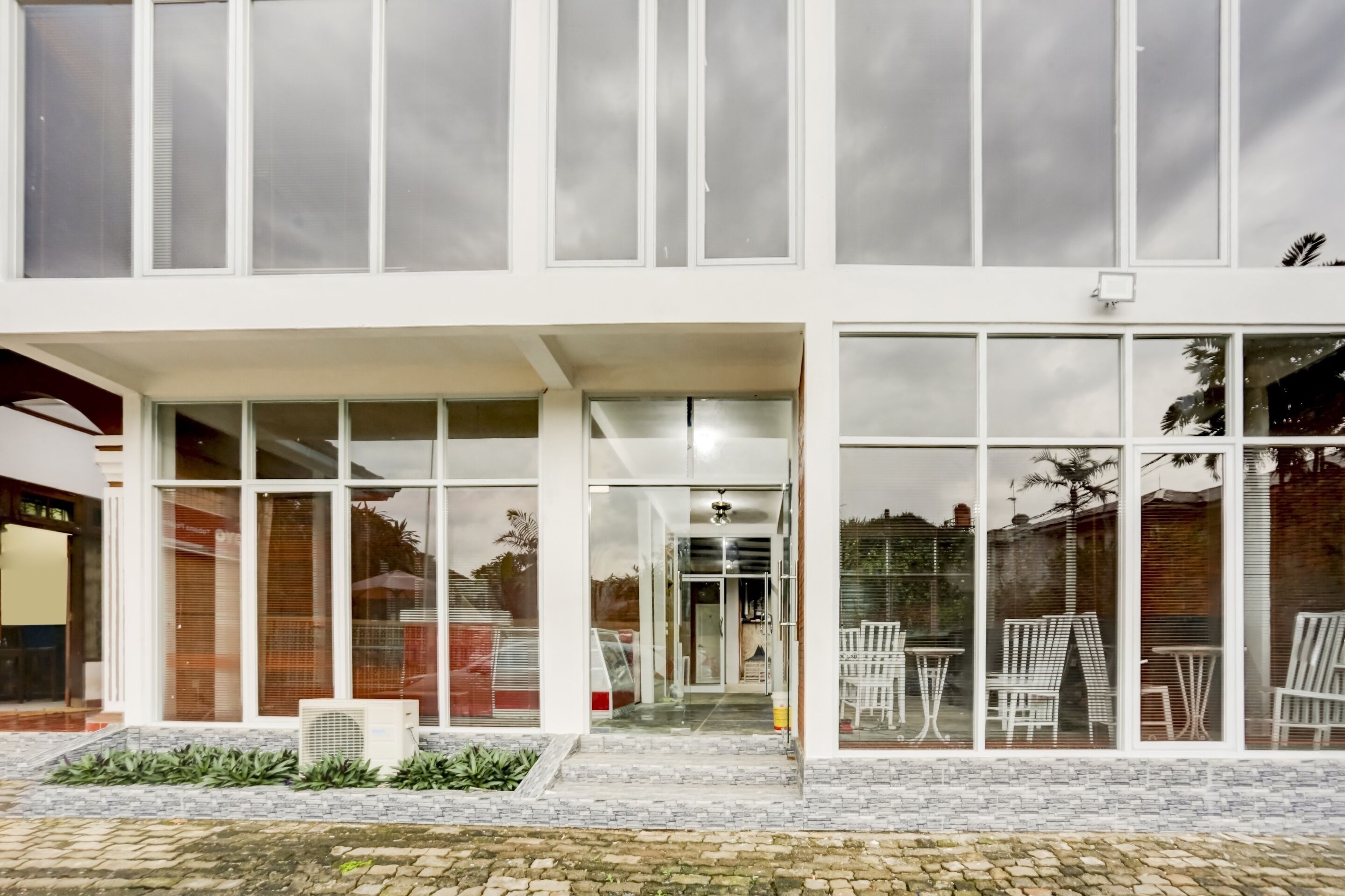 Tobana Pejaten House by OYO