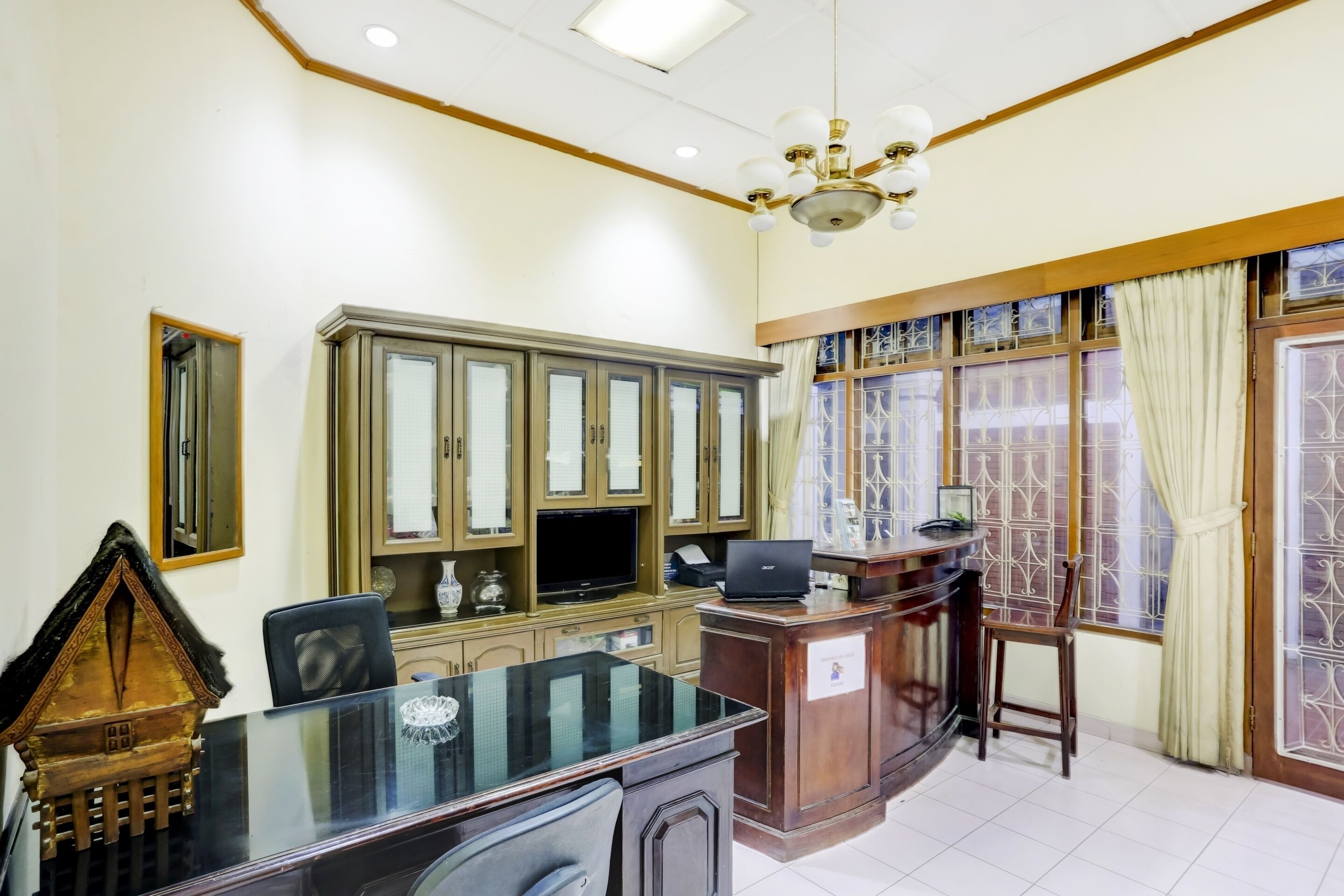 Tobana Pejaten House by OYO