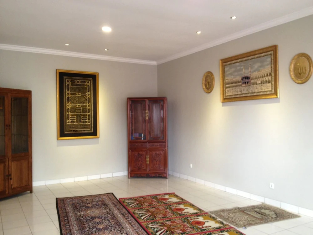Topaz Guest House